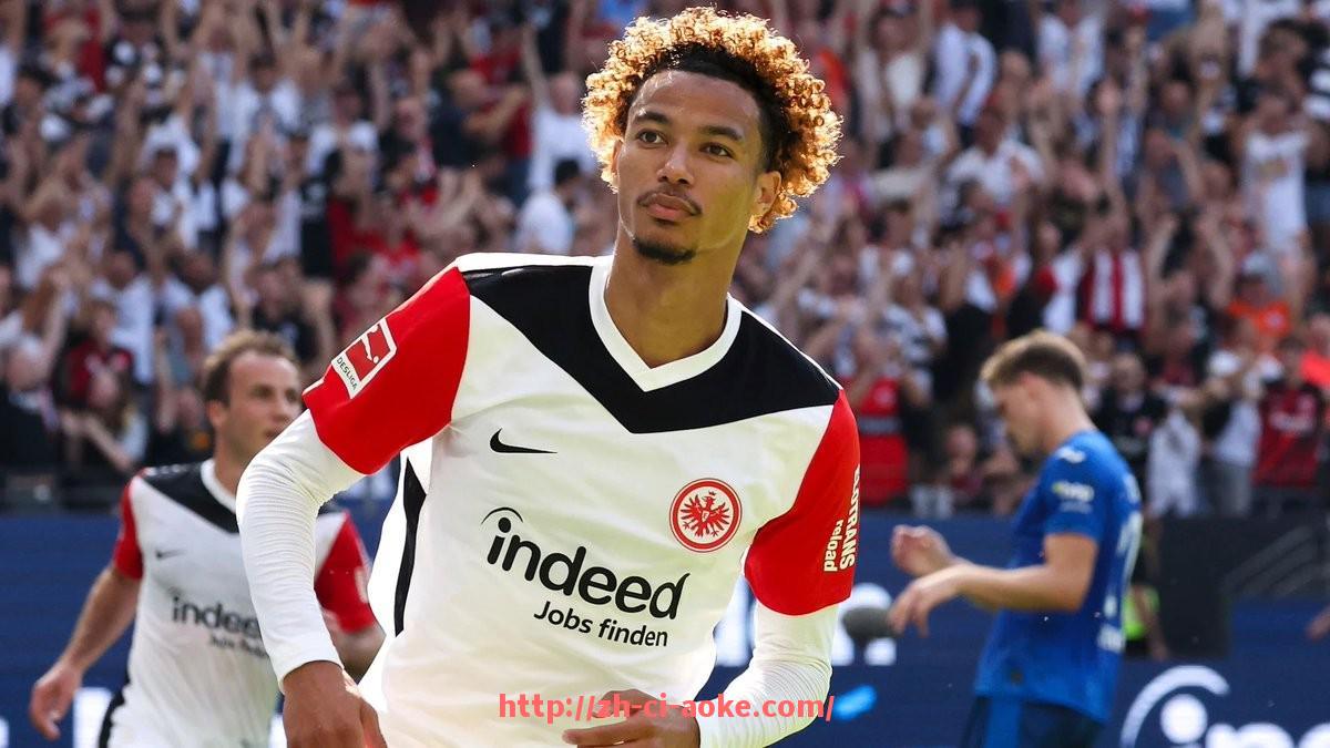 澳客足彩-世俱杯比赛下半场哨声误判应对机制的说明与改进建议